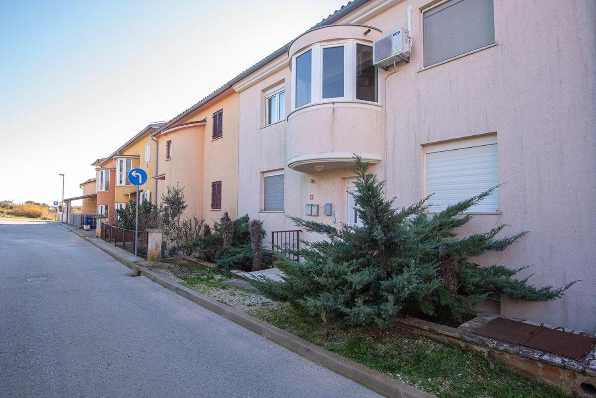Apartment Stela Медулин Екстериор снимка